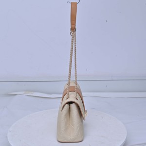 Sac à bandoulière pour femme en similicuir à motif géométrique tendance, avec deux chaînes de perles, fermeture à loquet, grand format, portable, idéal pour les voyages - Product Image 4