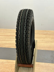 Pneu de tuk-tuk K801 fabriqué au Vietnam par Kuma Tire, forte adhérence sur route et conduite stable. - Product Image 5