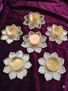 เชิงเทียนลายดอกบัวแบบกระจกสะท้อนแสงสำหรับตกแต่งเทศกาลดีวาลีปี 2026 ตกแต่งบันได ตกแต่งระเบียง ตกแต่งรังโกลี - Product Image 3