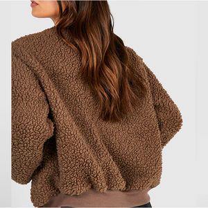 Fabricant de vêtements sur mesure : Vestes pour femmes, streetwear, hiver, chaudes, tendance, unies, longues, coupe ample - Product Image 4