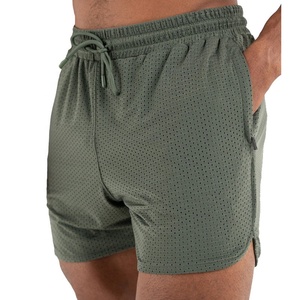 Shorts de sport pour hommes personnalisés, écologiques, avec logo frontal, en maille d'été, imprimés numériquement, confortables, 100% polyester, respirants et à séchage rapide - Product Image 3