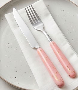 Juego de Cubiertos Modernos con Mango de Mármol Rosa, Cuchillo, Tenedor y Cuchara de Acero Inoxidable, Aptos para Lavavajillas, Vajilla para Fiestas - Product Image 3