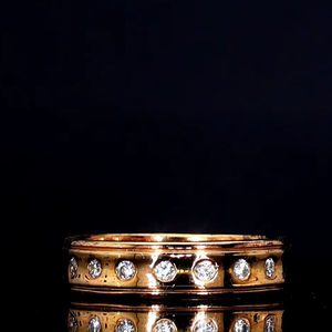 แหวนเพชรคลาสสิกสำหรับทุกเพศ - Product Image 1