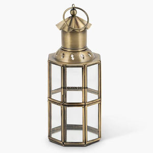 Pot à bougie en béton au design attrayant et unique à prix raisonnable, lanterne dorée d'inspiration vintage, très populaire - Product Image 1