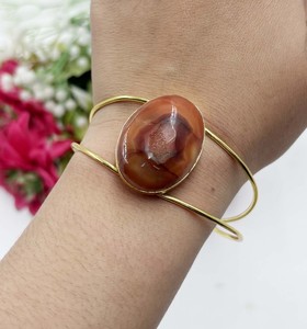 กำไลข้อมือหินเจโอดสีน้ำตาลธรรมชาติทรงรี ชุบทอง ปรับขนาดได้ - Product Image 3