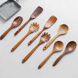 Ensemble d'ustensiles de cuisine en teck à 6 pièces à fixer au mur avec support de suspension en métal, organisateur professionnel pour spatules et louches - Product Image 2