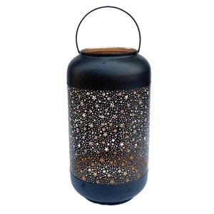 Lanterne en acier noir avec motif perforé en étoile, décoration d'intérieur, porte-bougie en métal durable, centre de table décoratif - Product Image 5