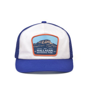 Casquette Trucker en Maille Bicolore Personnalisée avec Patch Tissé, Design 5 Panneaux, Style Plein Air & Pêche, Casquette Trucker en Satin Parc National - Product Image 4