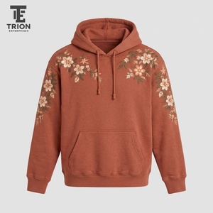 Sweat-shirt brodé pour homme tendance, alliant confort doux et broderie élégante, créant un choix polyvalent pour un style décontracté au quotidien. - Product Image 2
