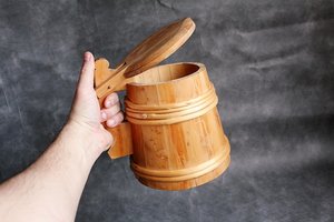 Jarra de Cerveza Grande de Madera con Tapa, Decoración Rústica, Hecha a Mano, Jarra Vikinga de Madera Pulida, Jarra Medieval Rústica - Product Image 6