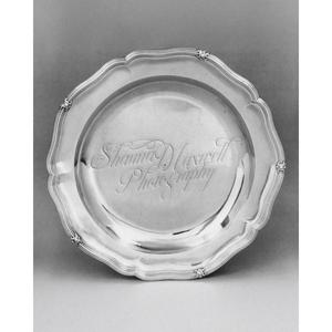 Plat de service antique en étain avec bordure gravée, assiettes en laiton pour servir les aliments, plat de présentation, motifs personnalisables - Product Image 3