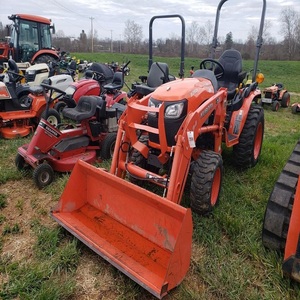 Tracteur Kubota B2601 moderne offrant une conception compacte, des performances utilitaires robustes, une maniabilité aisée et un fonctionnement fiable. - Product Image 4