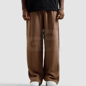 Pantalon large pour homme, design streetwear tendance, coupe confortable, idéal pour le quotidien et les voyages - Product Image 3