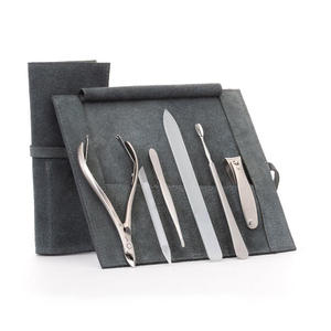 Estuche de Manicura de Cuero de Alta Calidad al por Mayor |   Funda protectora compacta para organizador de viaje |   Cuero de vaca hecho a mano personalizable - Product Image 1