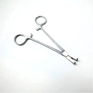 Pinces à torsion de fil de qualité supérieure en acier inoxydable, outils chirurgicaux orthopédiques réutilisables pour la cintrage de fils K-Wire, 15cm 18cm 20cm CE ISO - Product Image 1