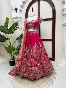 Lehenga Choli Rosa con Bordado Floral y Dupatta, Conjunto de Vestido Étnico para Mujer, para Fiestas y Eventos Festivos - Product Image 1