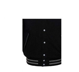 Veste varsity noire pour homme avec manches à capuche, décontractée, fermeture à boutons, coupe classique, couleur unie, pour l'automne - Product Image 4