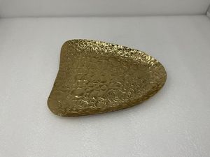 High Quality Aluminum Serving Tray With Smooth Edges For Safe Serving In Hotels Restaurants And Homes - Product Image 2