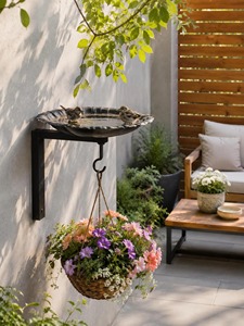 Comedero para pájaros de hierro hecho a mano, nuevo, artesanal, para montar en la pared, con ganchos, soporte para alimentación, para decoración exterior, fácil de instalar. - Product Image 5