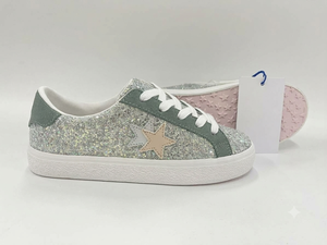 Fabricante Vietnamita de Zapatos Vulcanizados Ligeros para Niños, Parte Superior de Malla, Revestimiento de Gamuza, Suela de Goma Flexible, Zapatillas OEM - Product Image 4