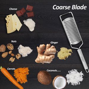 Grattugia Professionale a Lame Larghe per Formaggio, Carota, Zenzero, Cocco - Utensile da Cucina Affilatissimo per la Preparazione di Frutta e Verdura - Product Image 4
