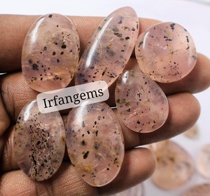 Cuarzo Rosa 100% Natural con Cabujón de Diopsido, Lote a Precio de Mayoreo, Piedras de Cuarzo Rosa para Joyería, Gemas de Cuarzo en Diferentes Formas y Tamaños - Product Image 1