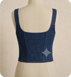 Top court en jean style corset, col carré, sans manches, fermeture éclair sur le devant, coupe ajustée, ourlet évasé, tenue décontractée pour le printemps - Product Image 6