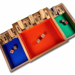 Jeu de dés de table en bois fait main avec tuiles numérotées et dés – Ensemble de jeu familial de table - Product Image 1