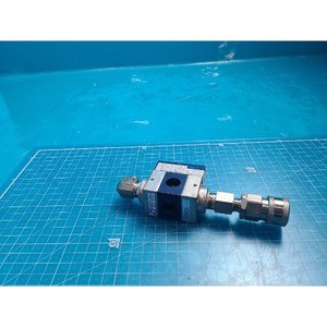 Medidor de Flujo Helicoidal TOFLO, Usado como Pieza de Repuesto para Equipos Semiconductores Legacy - Product Image 2