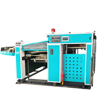 Machine de rainage et de découpe entièrement automatique d'alimentation et de collecte pour la machine de fabrication de boîtes de colis économise du travail