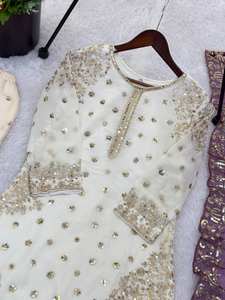 Elegante Salwar Kameez de Manga Larga con Tela de Georgette Sintética Pesada, Bordado de Lentejuelas y Dupatta a Juego, Ideal para Fiestas de Invierno y Eventos Especiales. - Product Image 3