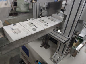 Machine voor het sealen van kartonnen dozen voor tissues met transportband voor papierverpakkingsmachines op zakelijke schaal - Product Image 4