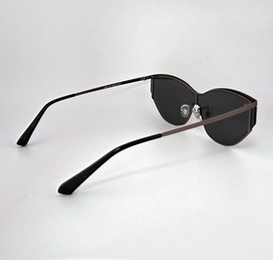 Gafas de Sol Polarizadas de Nylon con Marco Metálico de Alta Calidad, Diseño Moderno y Duradero, para Hombre y Mujer, Nueva Colección RTS 2026 - Product Image 5