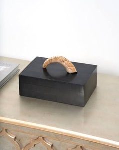 Caja de Cuerno de Búfalo Rectangular Rústica Antigua de ILAHI con Temática Animal, Pulida y Ecológica, con Interior Suave para Artículos Delicados Feng - Product Image 4
