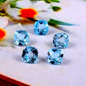 Lote al por mayor de piedras preciosas sueltas calibradas de topacio azul cielo natural de 6x6 mm, corte cuadrado tipo almohada con diseño de tablero de ajedrez, para fabricación de joyas. - Product Image 3