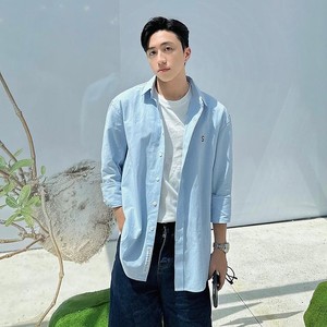 เสื้อเชิ้ตแขนยาวลำลองผู้ชายลายสก็อตสีน้ำเงินแบบสั่งทำ OEM ปักโลโก้ ผ้าฝ้าย 100% ระบายอากาศได้ดี เป็นมิตรกับสิ่งแวดล้อม คุณภาพสูง - Product Image 6