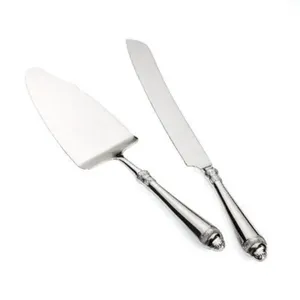 Juego de servidores de pastel de metal hechos a mano para cenas tradicionales y contemporáneas, con un diseño elegante para hogares, cafeterías y restaurantes. - Product Image 5