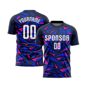 เสื้อฟุตบอลสีน้ำเงินเข้มพร้อมดีไซน์กราฟิกสีชมพูเสื้อฟุตบอลแขนสั้นระบายอากาศได้ดีแห้งเร็วชุดกีฬาฝึกซ้อมการแข่งขัน - Product Image 1