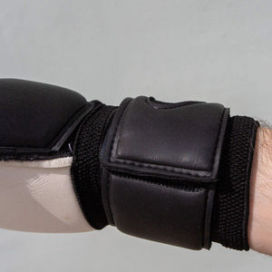 ผู้ผลิตมืออาชีพ ขายดี ถุงมือผู้รักษาประตู ดีไซน์ใหม่ล่าสุด พิมพ์ลาย ปรับขนาดเอวได้ ถุงมือหนังสำหรับผู้รักษาประตู - Product Image 4