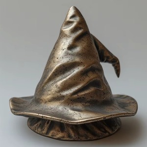 Sombrero de Bruja de Bronce Hecho a Mano, Decoración de Halloween, Escultura Artística para Interiores, Increíblemente Elaborado por Artífices Indios Expertos - Product Image 5
