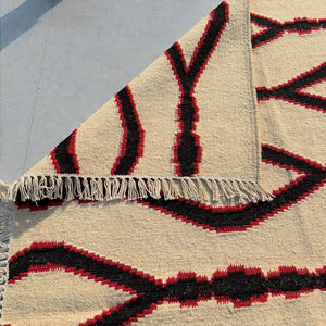 พรมคิลิมทำมือจากขนสัตว์เป็นมิตรกับสิ่งแวดล้อม ลายพิมพ์นามธรรมทันสมัย พื้นสีครีม ทอแบบเรียบ สำหรับห้องนั่งเล่น - Product Image 6