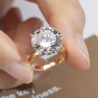 Bague de fiançailles unisexe en or massif 18 carats avec diamant synthétique certifié de 1 carat, couleur D, taille brillant, style signet tendance