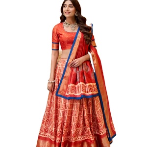 ชุดแต่งงานแบบอินเดียและปากีสถาน ผ้าไหมโดลา เลเฮนกา โจลี งานปักดิ้นทอง สำหรับผู้หญิง มีสินค้าพร้อมส่ง - Product Image 1