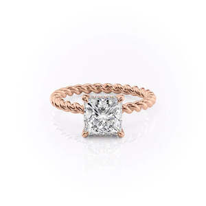 Anillo de Plata S925 con Diamante Moissanite Corte Princesa, Diseño Curvo Cruzado, Regalo Especial de Aniversario para Mujer - Product Image 4