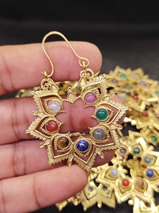 Pendientes de Serpiente con 7 Piedras de Chakra, Plateados, Estilo Neo-Gótico, Regalo para Mujer, Venta al Por Mayor - Product Image 4
