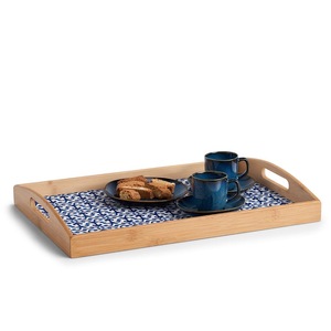 Plateau de service rectangulaire en bois avec motif de carreaux méditerranéens pour la décoration de table - Product Image 3