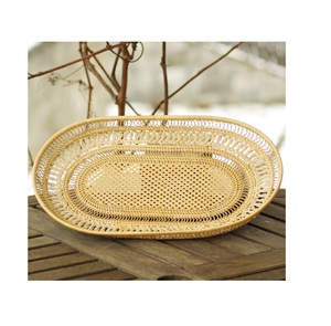 Bandeja de Servir Ovalada Hecha a Mano de Mimbre, Cesta de Pan y Frutas de Mimbre Tejido, Bandejas Decorativas Boho para Servir en la Mesa del Hogar o Restaurante - Product Image 1