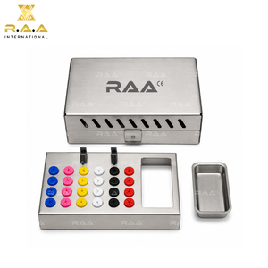 Boîte de stérilisation pour outils d'implantation dentaire en acier inoxydable avec inserts en silicone colorés et un petit plateau utilitaire – Qualité supérieure - Product Image 2