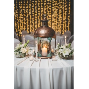 Portavelas de Metal Marroquí Antiguo con Acabado Patinado para Bodas y Decoración del Hogar - Product Image 1