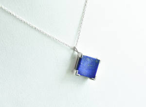 Collar con colgante solitario geométrico de plata de ley 925 con lapislázuli natural Midnight Galaxy Square - Product Image 3